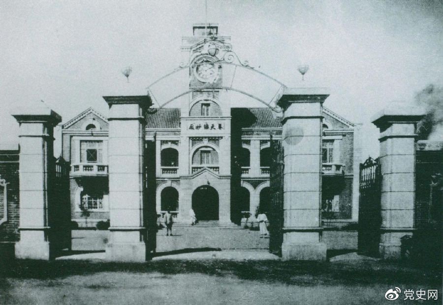 　　圖為中共滿洲省委舊址。1929年6月，中共中央政治局決定劉少奇任中共滿洲省委書記。7月，劉少奇到達(dá)奉天（今沈陽(yáng)）赴任。